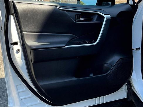 Used 2024 Toyota RAV4 LE image 21