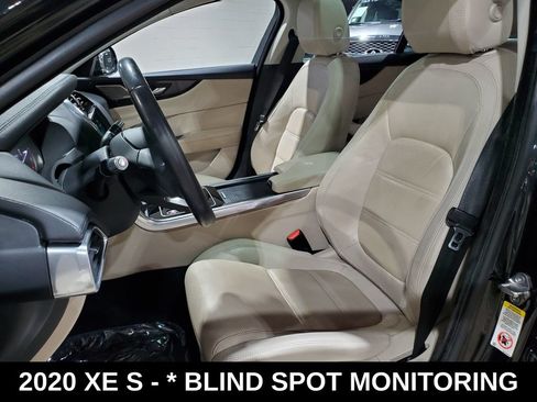 Used 2020 Jaguar XE S RWD image 6