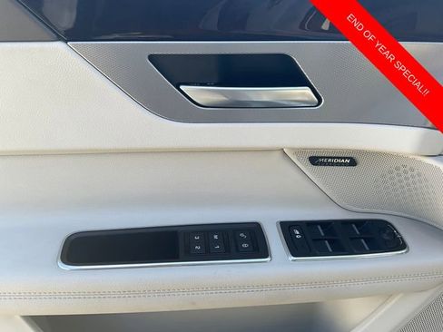 Used 2019 Jaguar XF Prestige image 13