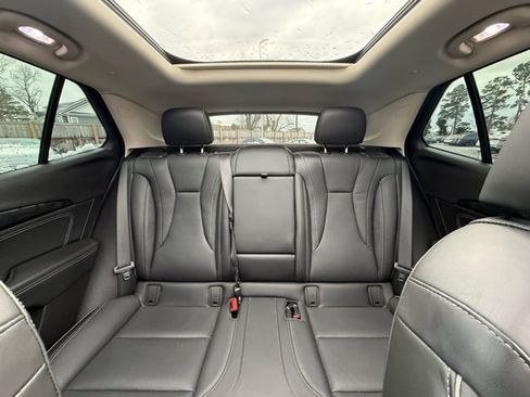 Used 2021 Buick Envision Essence w/ Sport Touring Package image 20