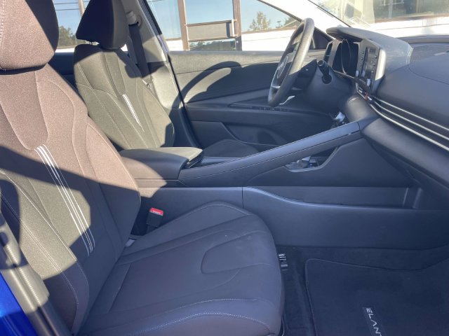 Certified 2023 Hyundai Elantra Blue FWD image 9