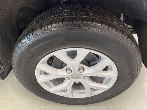 Used 2023 Jeep Grand Cherokee Limited w/ Trailer Tow Prep Group (B) image 7