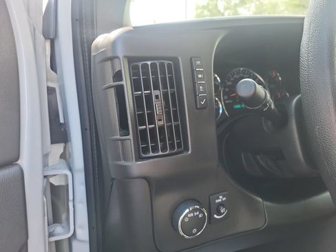 Certified 2025 Chevrolet Express 2500 w/ Driver Convenience Package RWD image 19
