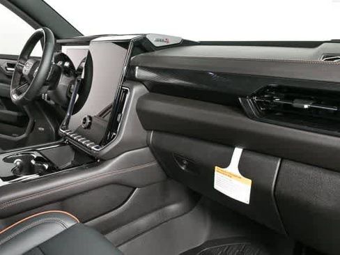 New 2025 GMC Yukon XL AT4 w/ AT4 Premium Plus Package image 26