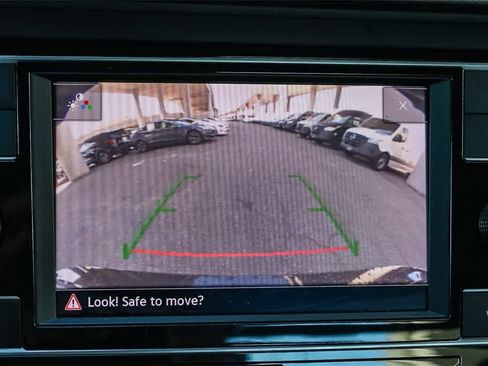 Used 2024 Volkswagen Jetta SE image 25