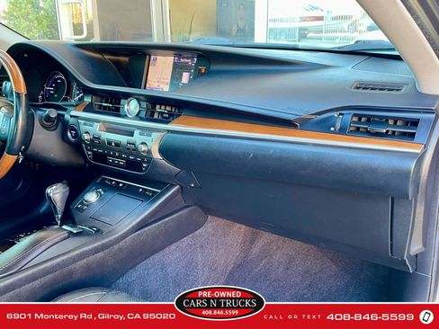 Used 2013 Lexus ES 300h image 16
