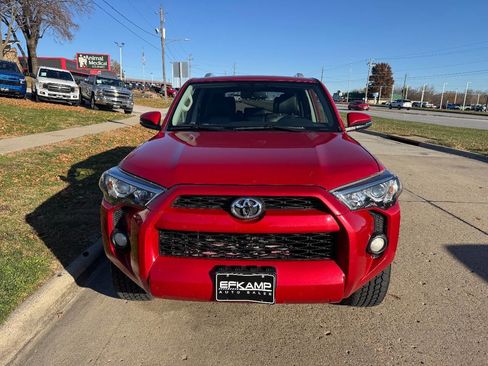 Used 2018 Toyota 4Runner SR5 Premium image 8