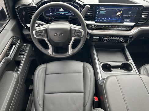 Certified 2025 Chevrolet Silverado 2500 LTZ w/ LTZ Plus Package image 24