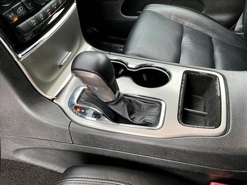 Used 2022 Jeep Grand Cherokee Limited RWD image 15