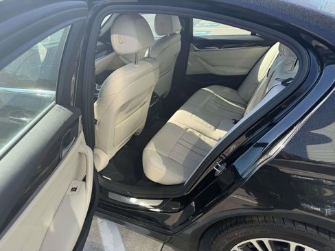 Used 2019 BMW 530e xDrive w/ Convenience Package AWD/4WD image 14