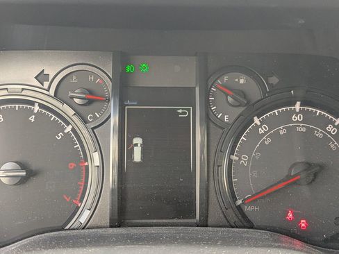 Used 2024 Toyota 4Runner SR5 Premium w/ Moonroof Package image 23