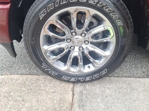 Used 2023 RAM 1500 Laramie image 30