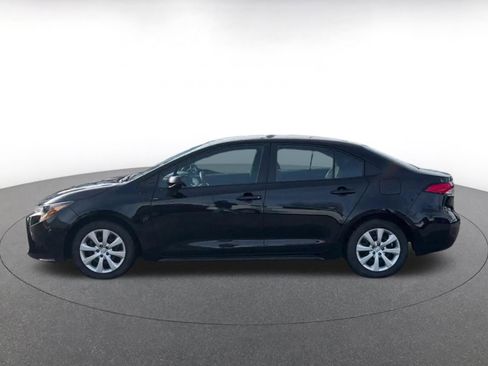 Used 2025 Toyota Corolla LE image 9