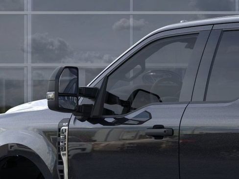 New 2026 Ford F350 XLT w/ 360-Degree Camera Package AWD/4WD image 21