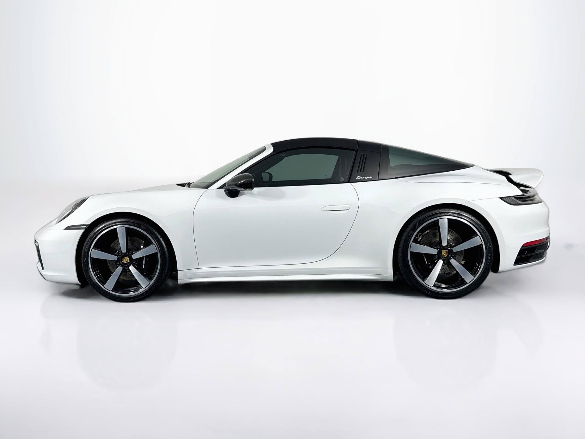 Used 2021 Porsche 911 AWD/4WD image 57