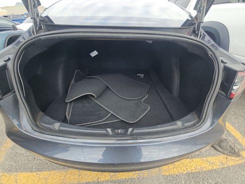 Used 2018 Tesla Model 3 Long Range image 23