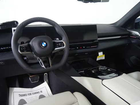 Used 2026 BMW 530i w/ Executive Package RWD image 18