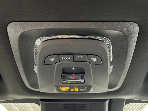 New 2026 Toyota C-HR AWD/4WD image 25