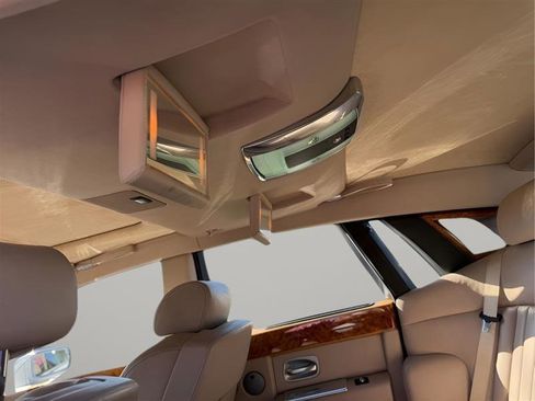 Used 2006 Rolls-Royce Phantom Sedan RWD image 42