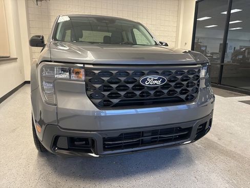 New 2025 Ford Maverick XLT w/ XLT Luxury Package image 9