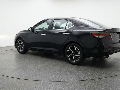 Used 2025 Nissan Sentra SV FWD image 6