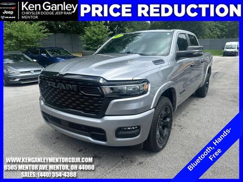 Used 2025 RAM 1500 Big Horn AWD/4WD image 3
