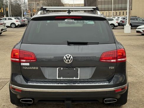 Used 2016 Volkswagen Touareg Executive image 4