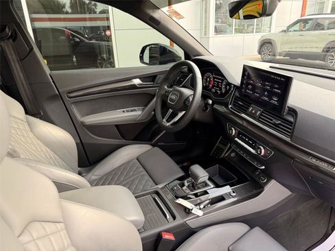 Used 2021 Audi SQ5 Prestige w/ Prestige Package AWD/4WD image 13