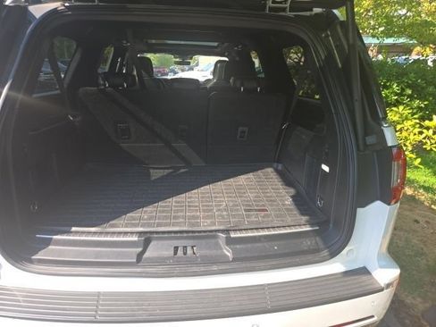 Used 2020 Lincoln Navigator L Reserve w/ Luxury Package AWD/4WD image 5