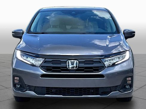 Certified 2025 Honda Odyssey EX-L image 4