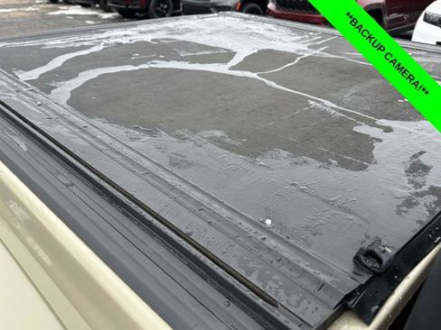 Used 2020 Jeep Gladiator Overland image 2