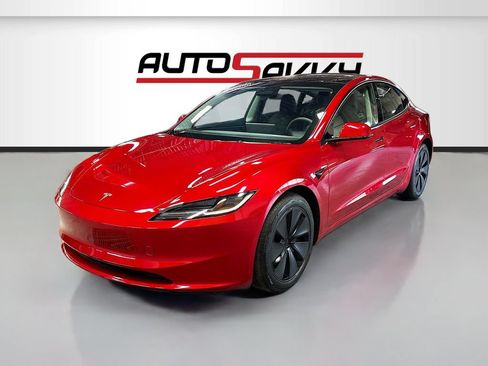 Used 2025 Tesla Model 3 Long Range AWD/4WD image 3