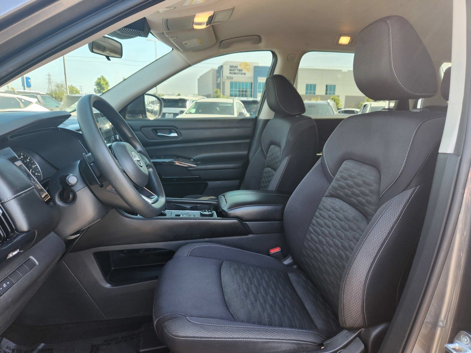 Used 2022 Nissan Pathfinder S AWD/4WD image 11