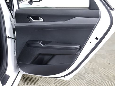 Used 2023 Kia K5 GT-Line image 27