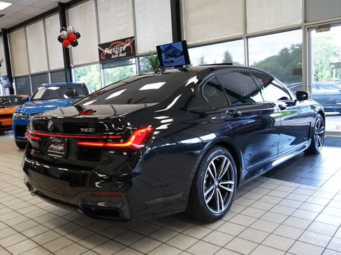 Used 2022 BMW 750i xDrive w/ Executive Package AWD/4WD image 19