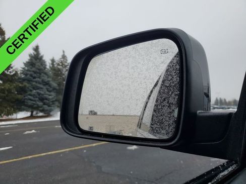 Used 2018 Jeep Grand Cherokee Altitude image 41