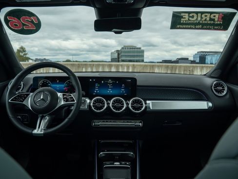 Certified 2026 Mercedes-Benz GLB 250 4MATIC image 20