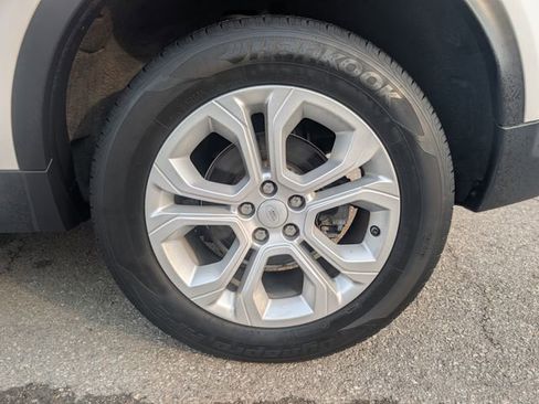 Used 2020 Land Rover Discovery Sport Standard image 27