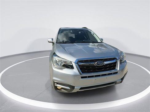 Used 2017 Subaru Forester 2.5i Touring image 2