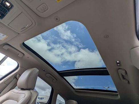 Used 2023 Lincoln Corsair FWD w/ Equipment Group 101A image 21