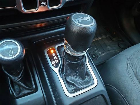 Used 2019 Jeep Wrangler Unlimited Sport S AWD/4WD image 12