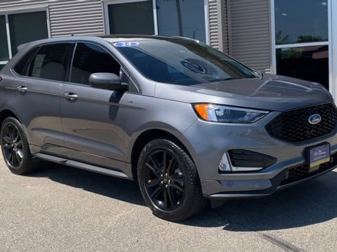 Certified 2024 Ford Edge ST-Line AWD/4WD image 4