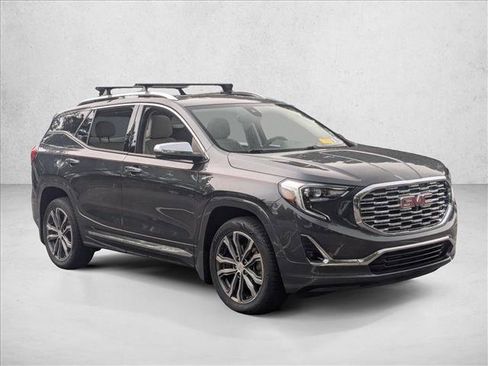 Used 2019 GMC Terrain Denali w/ Advanced Safety Package AWD/4WD image 3