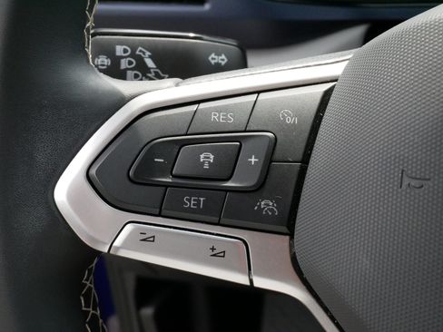 Certified 2024 Volkswagen Taos SE AWD/4WD image 25