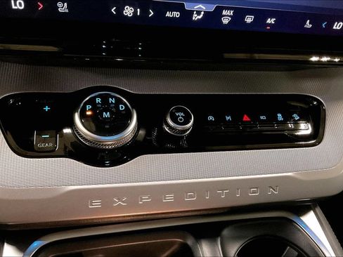 Certified 2025 Ford Expedition Max Active AWD/4WD image 34