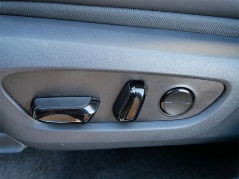 New 2026 Lexus TX 500h AWD image 23