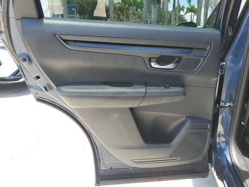 Used 2024 Honda CR-V Sport image 16