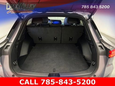 Used 2024 Chevrolet Equinox EV LT image 20