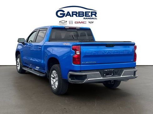 Used 2025 Chevrolet Silverado 1500 LT w/ Convenience Package II image 3