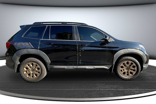Used 2023 Honda Passport TrailSport image 4